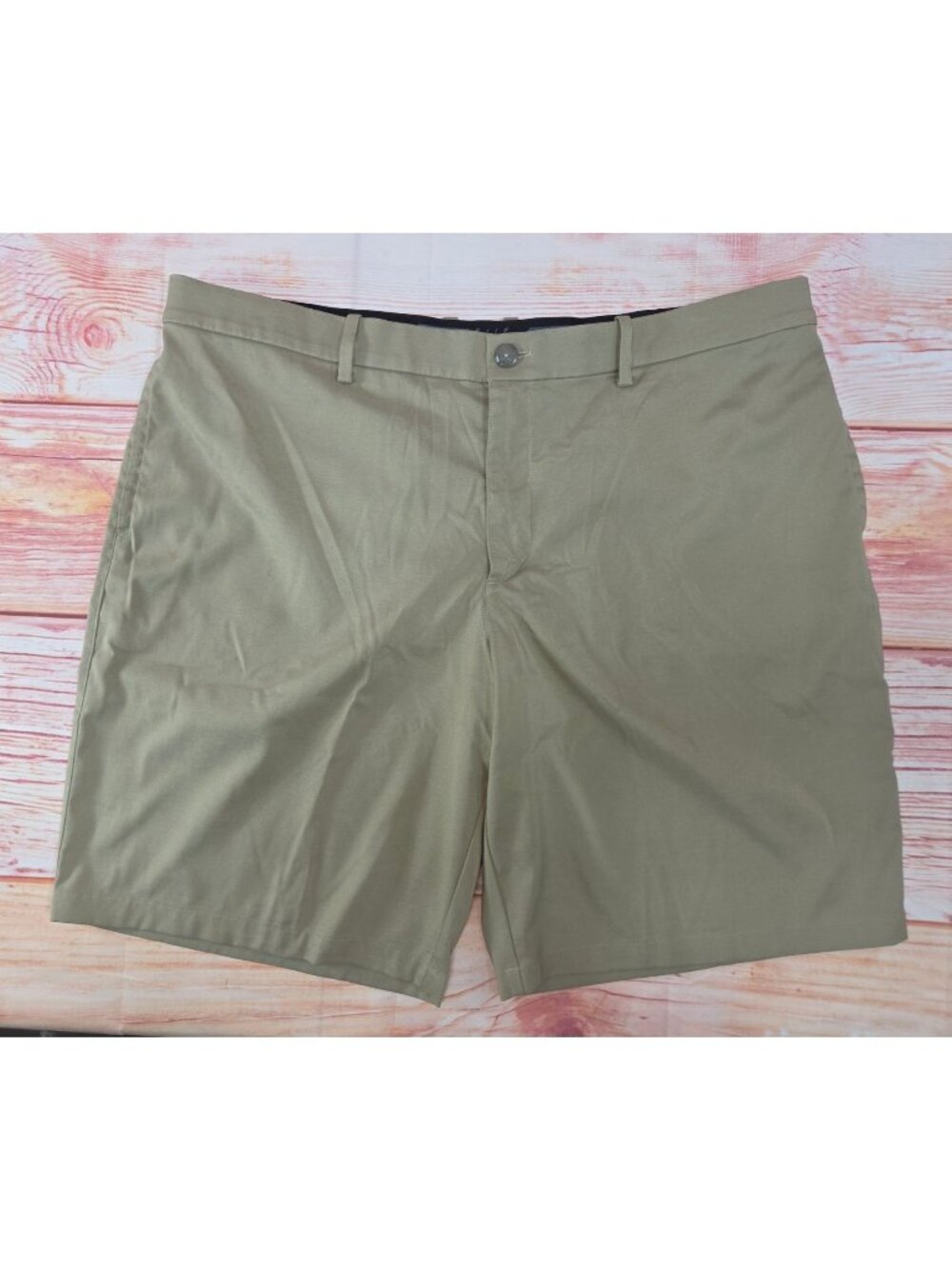Nike Dri-Fit Mens Standard Fit Khaki Shorts 42